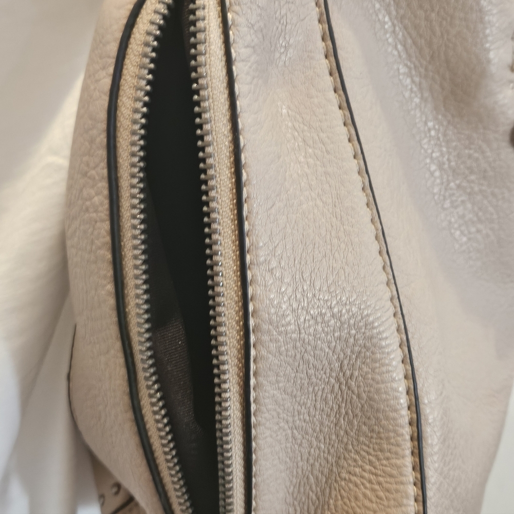 Conceal And Carry Montana West Purse. EUC No Crossbody Strap. (Bin13) - Picture 5 of 7